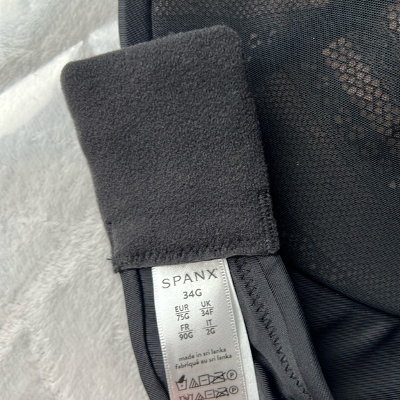 SPANX Low Profile Illusion Lace Minimizer Bra - Picture 12 of 13